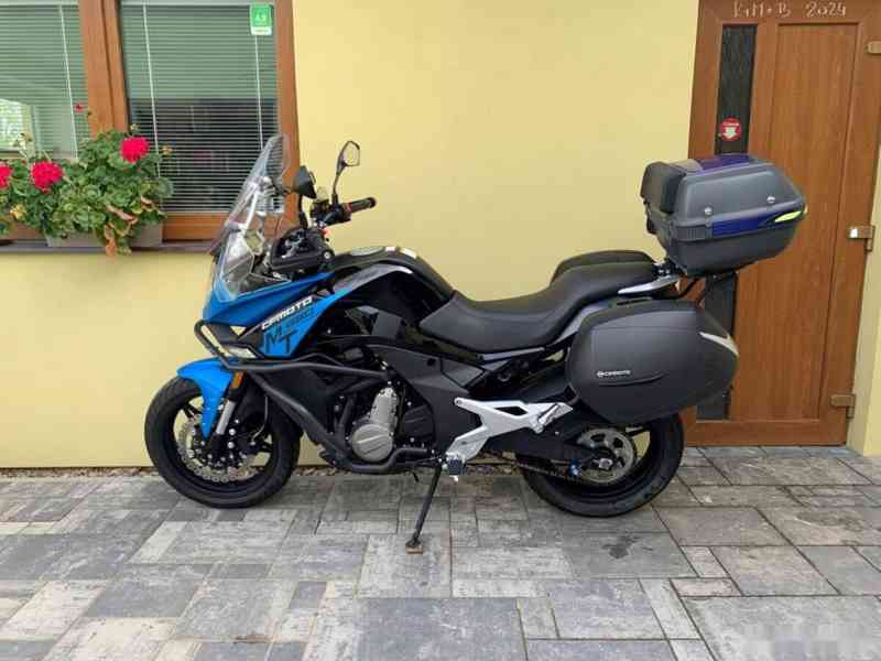 CF Moto 650 MT - foto 9