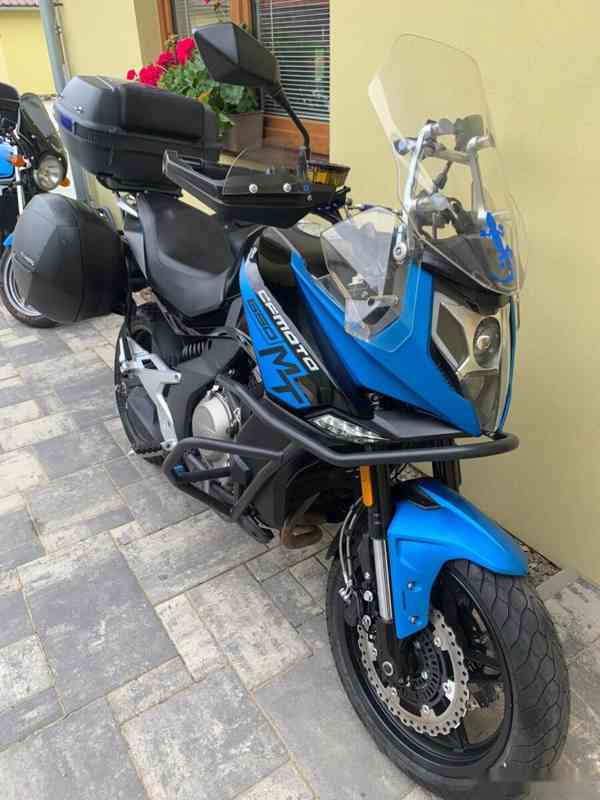 CF Moto 650 MT - foto 3