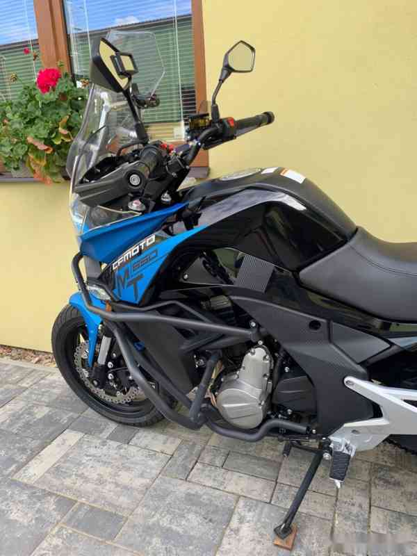 CF Moto 650 MT - foto 12