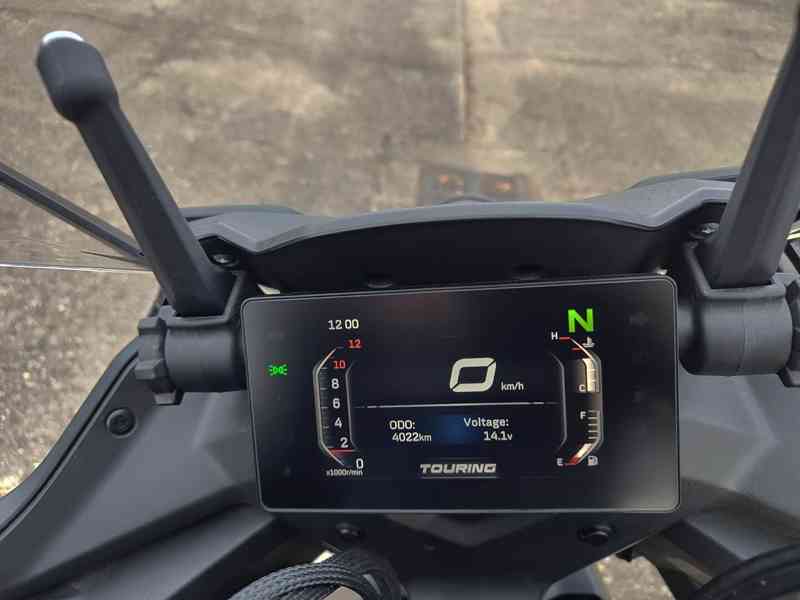 CFMOTO 650GT Premium, najeto 4 tkm, původ ČR  - foto 6