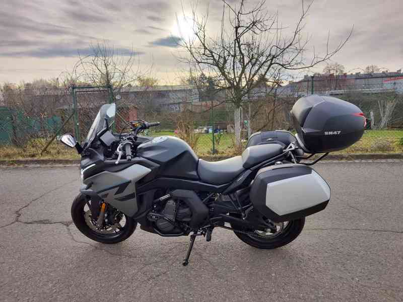 CFMOTO 650GT Premium, najeto 4 tkm, původ ČR  - foto 2