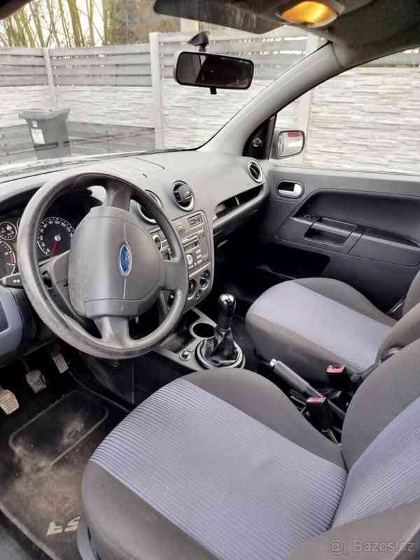 Ford Fusion 1,4   benzín - foto 6