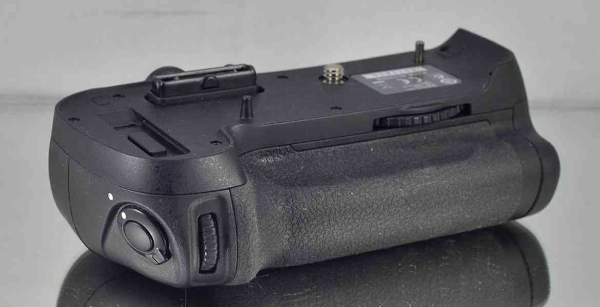 Nikon MB-D12 *battery grip pro Nikon D800, D810 - foto 4