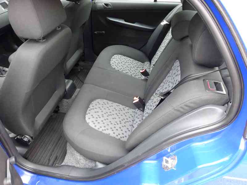 Škoda Fabia 1.2i r.v.2006 (47 kw) Koupeno v ČR - foto 12