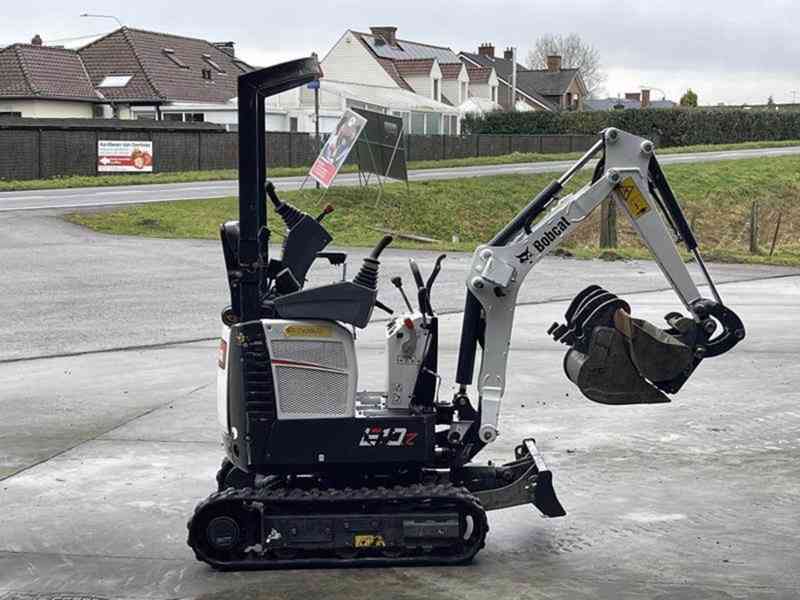 ### 🌟 **Prodám: Rypadlo Bobcat E10 – model 2021!** 🌟 🚜 * - foto 4