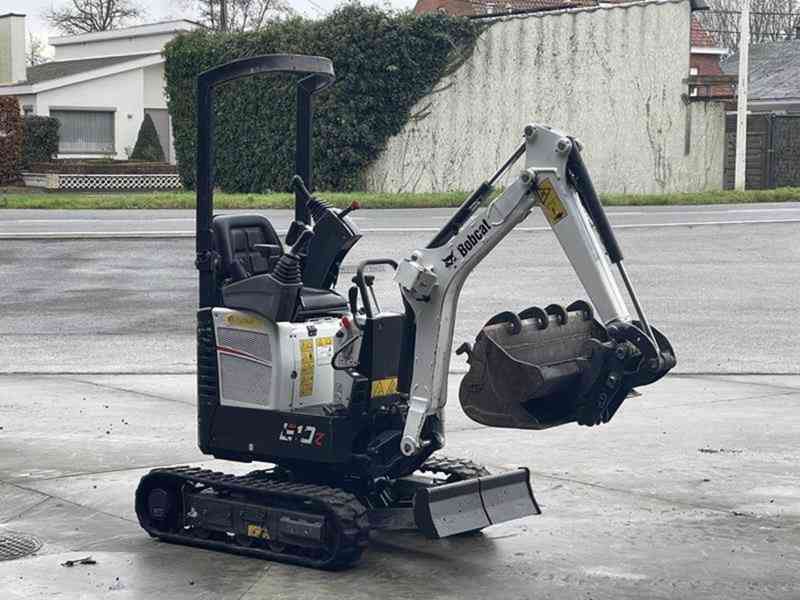 ### 🌟 **Prodám: Rypadlo Bobcat E10 – model 2021!** 🌟 🚜 * - foto 3