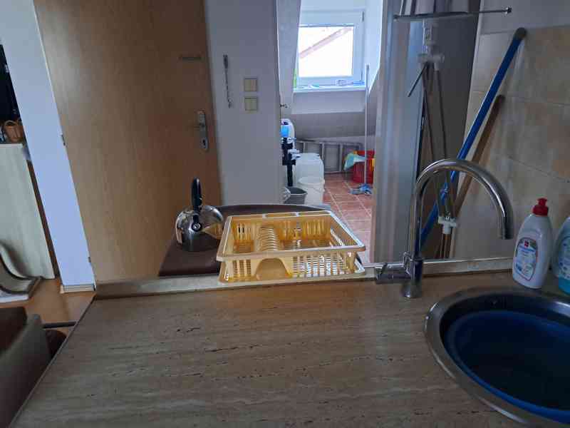 BYT 2KK 58M2 PODKROVNÍ ŠESTAJOVICE PRAHA 9 PRODEJ  - foto 9