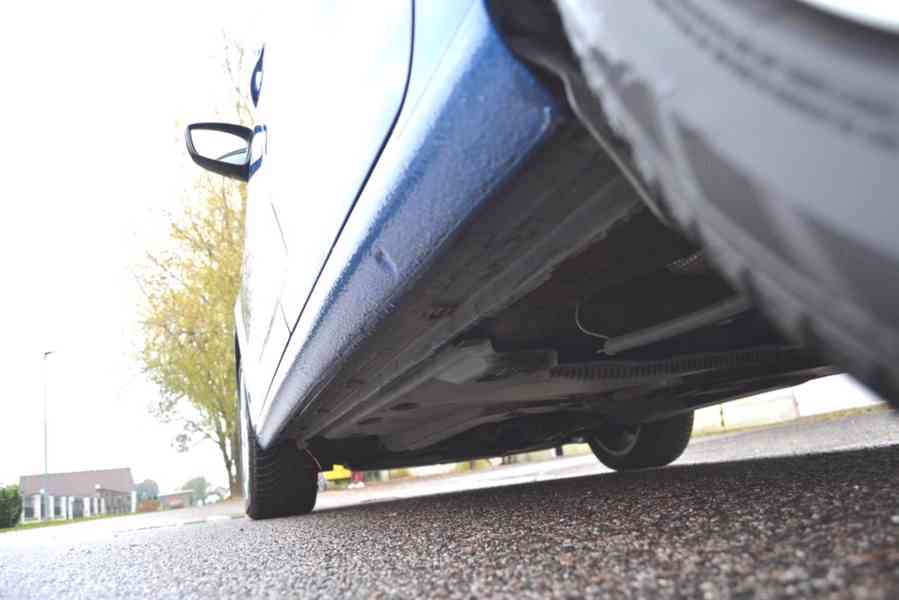 Škoda Rapid 1.6 TDI 77kW Ambition Spaceback - foto 19