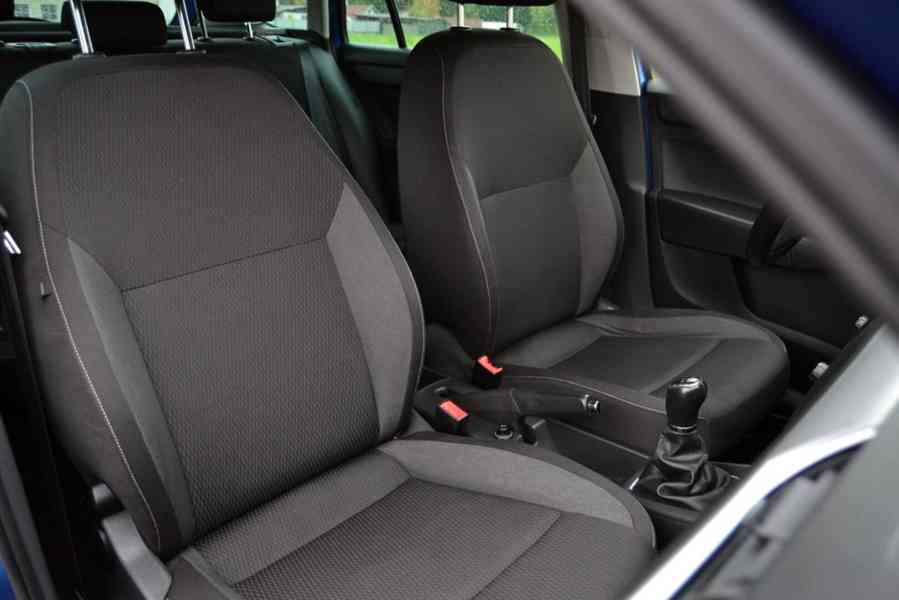 Škoda Rapid 1.6 TDI 77kW Ambition Spaceback - foto 13