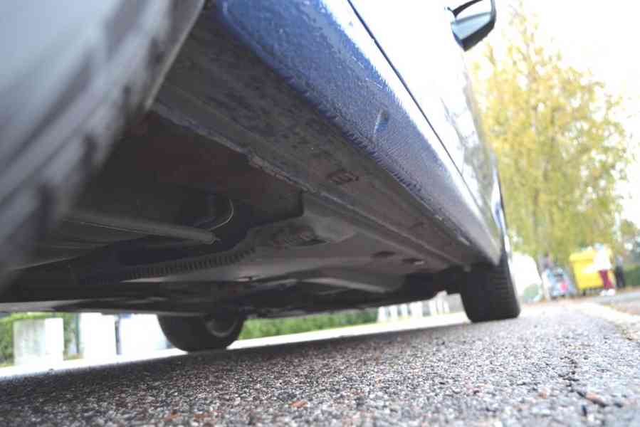 Škoda Rapid 1.6 TDI 77kW Ambition Spaceback - foto 16
