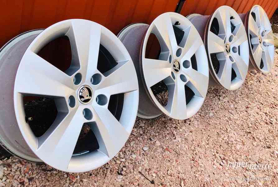 5x112 R16 alu originál Škoda Octavia Superb - foto 6