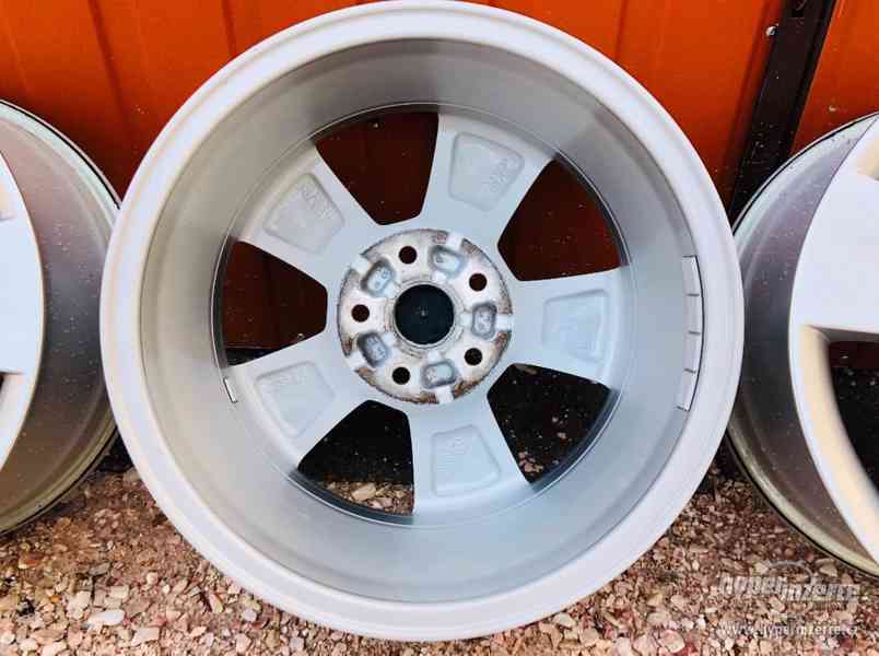 5x112 R16 alu originál Škoda Octavia Superb - foto 8