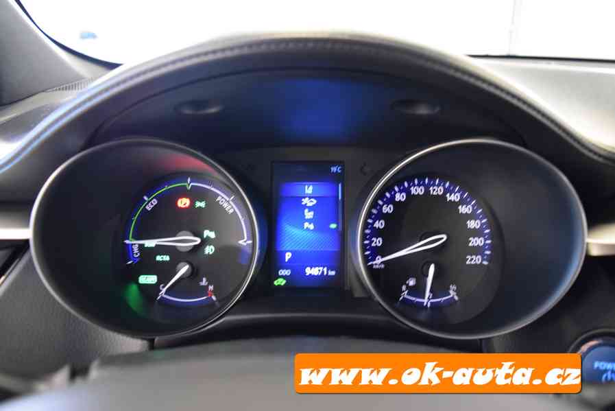 Toyota C-HR 1.8 HYBRIDE EXECUTIVE 2019-DPH - foto 17