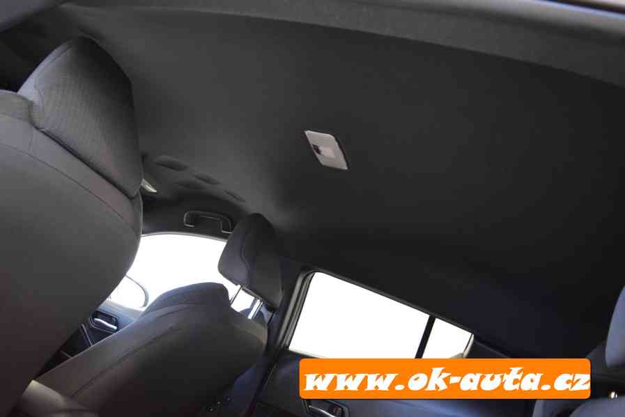Toyota C-HR 1.8 HYBRIDE EXECUTIVE 2019-DPH - foto 14