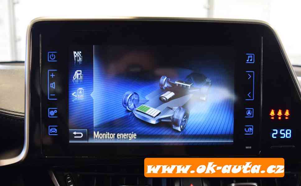 Toyota C-HR 1.8 HYBRIDE EXECUTIVE 2019-DPH - foto 21