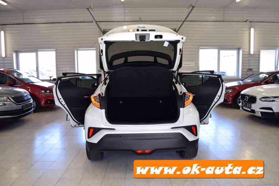 Toyota C-HR 1.8 HYBRIDE EXECUTIVE 2019-DPH - foto 11