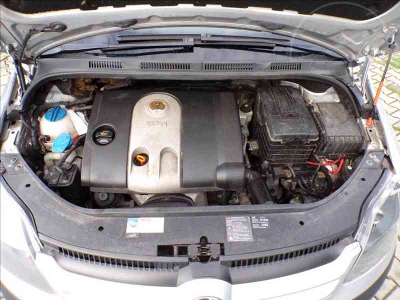 VW Golf Plus 1,6 FSI TREND,KLIMA-HNED ODJÍŽDÍTE - foto 17