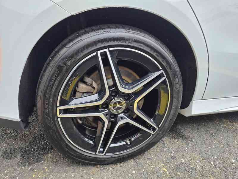 Mercedes-Benz CLA CLA250e Shooting Brake - foto 10