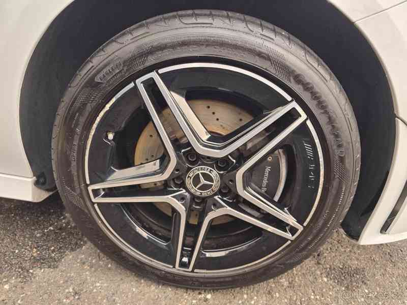 Mercedes-Benz CLA CLA250e Shooting Brake - foto 11