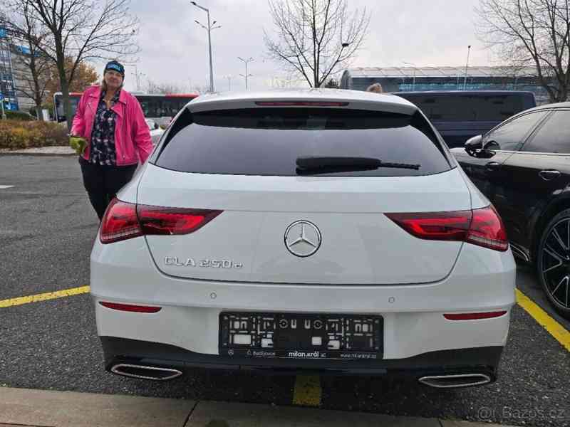 Mercedes-Benz CLA CLA250e Shooting Brake - foto 12