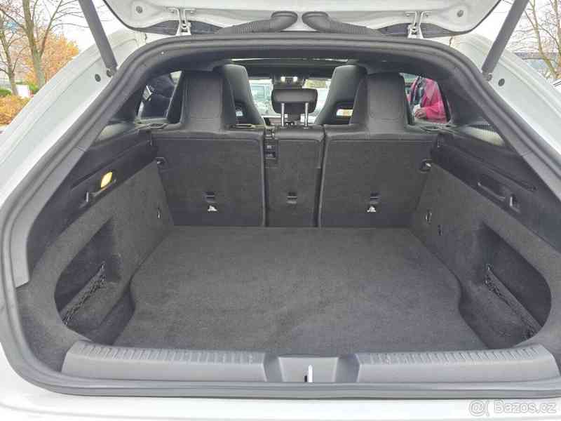 Mercedes-Benz CLA CLA250e Shooting Brake - foto 13