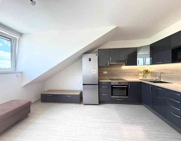 NABÍDKA PRONÁJMU  LUXUSNÍ NOVOSTAVBY BYTU 2+KK  V BRNĚ - foto 4