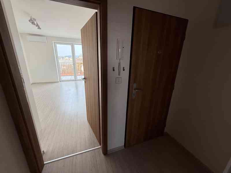 NABÍDKA PRONÁJMU  LUXUSNÍ NOVOSTAVBY BYTU 2+KK  V BRNĚ - foto 16