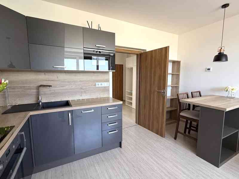 NABÍDKA PRONÁJMU  LUXUSNÍ NOVOSTAVBY BYTU 2+KK  V BRNĚ - foto 8