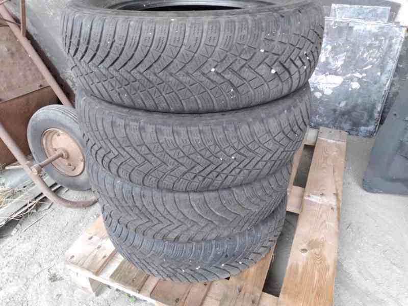 SADA ZIMNÍ PNEU 195/65 R15 - foto 1