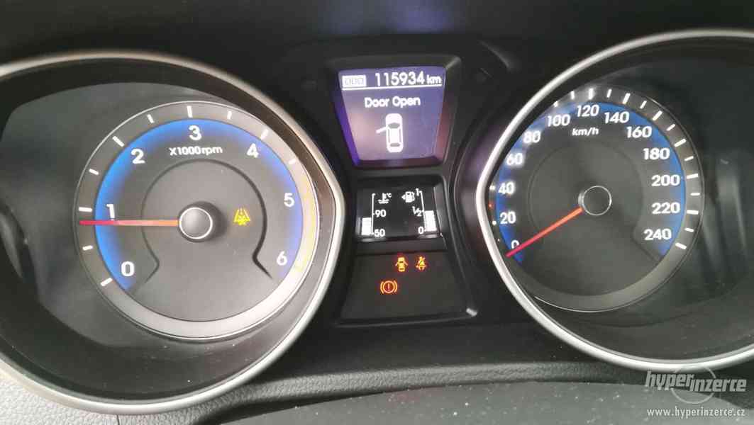 Hyundai i30 kombi 2013, 1.4 CRDI 66 kw, 115 900 km, diesel - foto 9