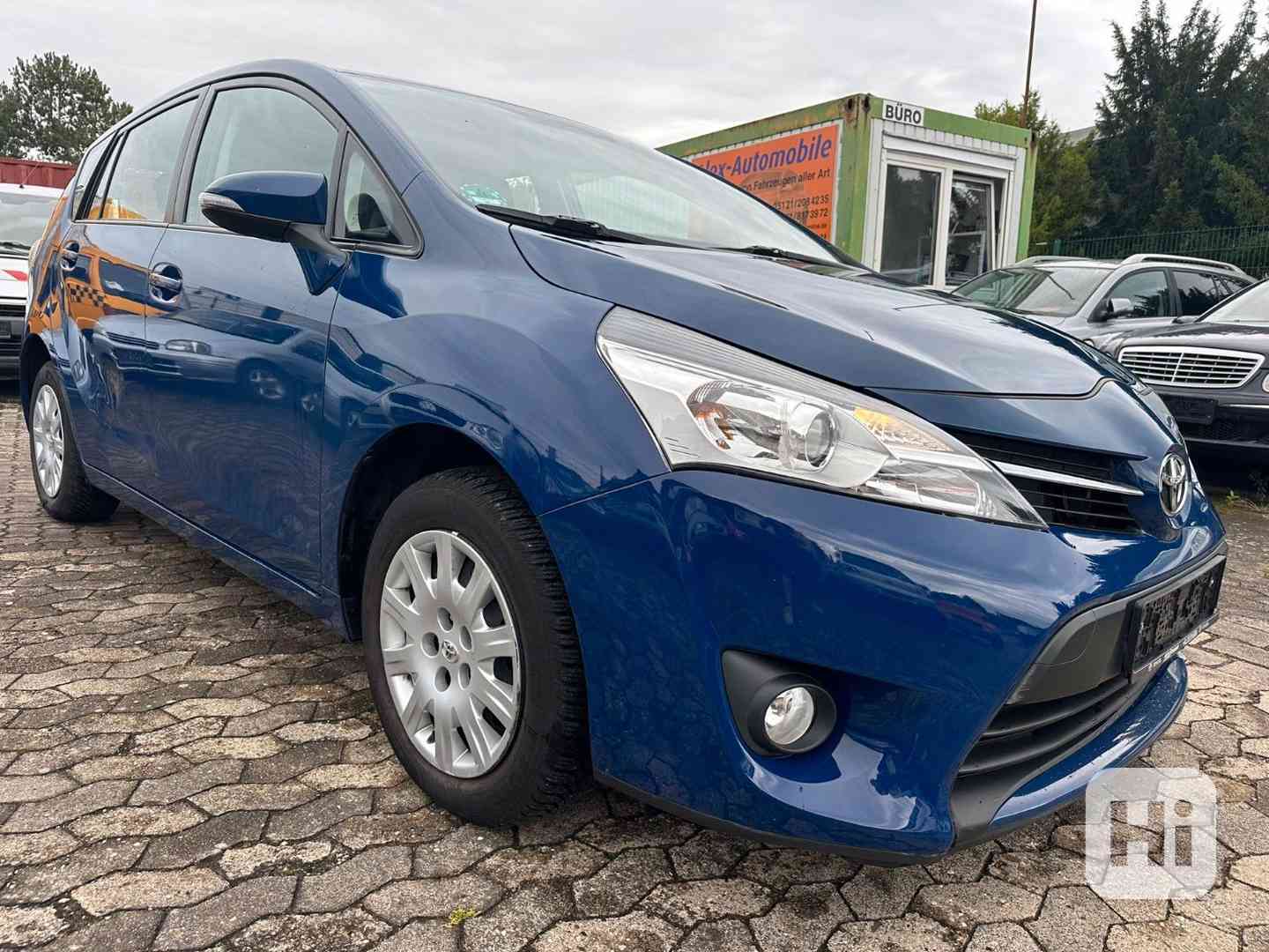 Toyota Verso 1,6i benzín 97kw - foto 1