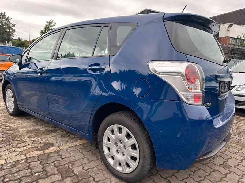 Toyota Verso 1,6i benzín 97kw - foto 5
