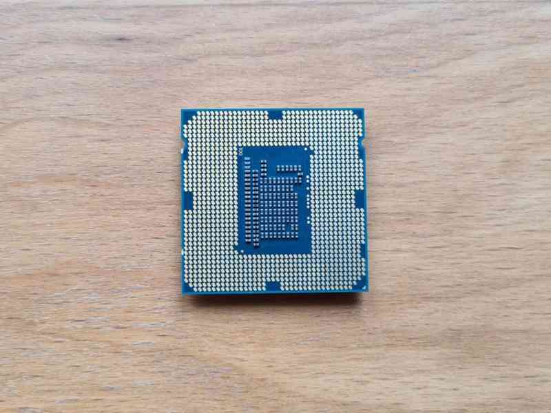 Intel Core i3-3240 s chladičem + základní deska - foto 2