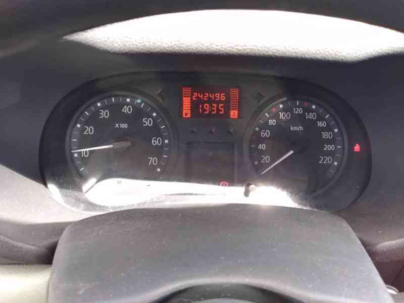 RENAULT CLIO 1.2 STORIA 43kW ČR - foto 18