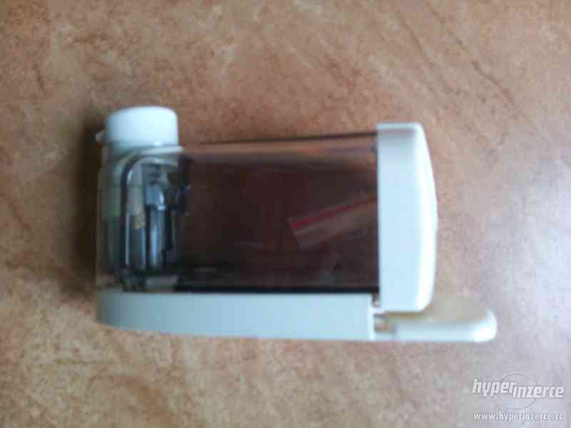 Plastový dávkovač mýdla - foto 3