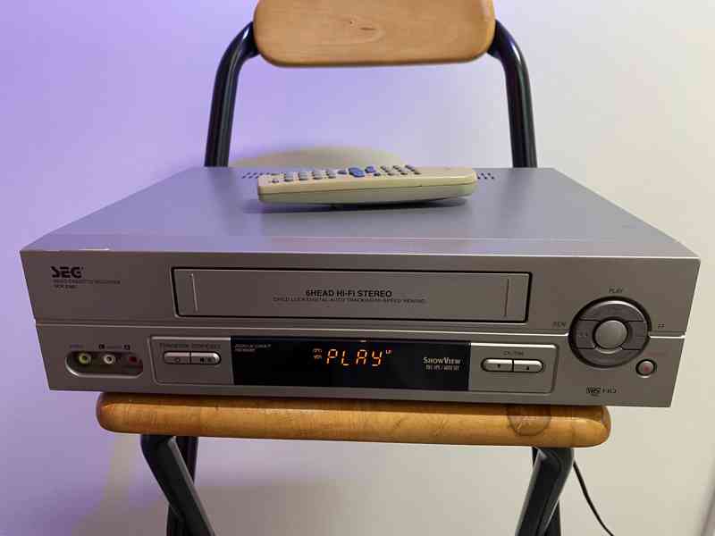 Videorekordér SEG VCR5360 s dálkovým ovladačem - foto 1