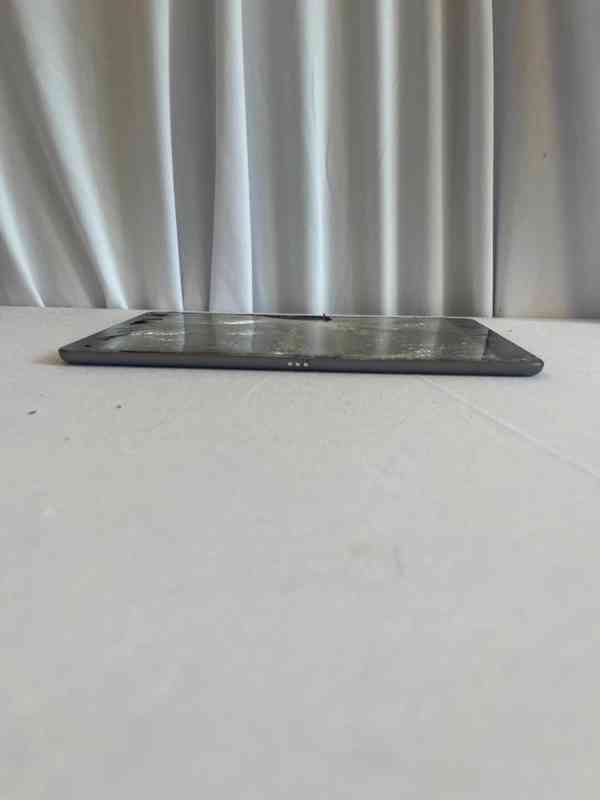 Apple iPad A2607 – rozbitý displej, „iPad není k dispozic... - foto 7