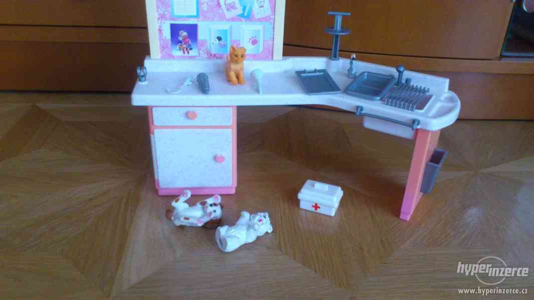 Barbie - veterinární ordinace - foto 1