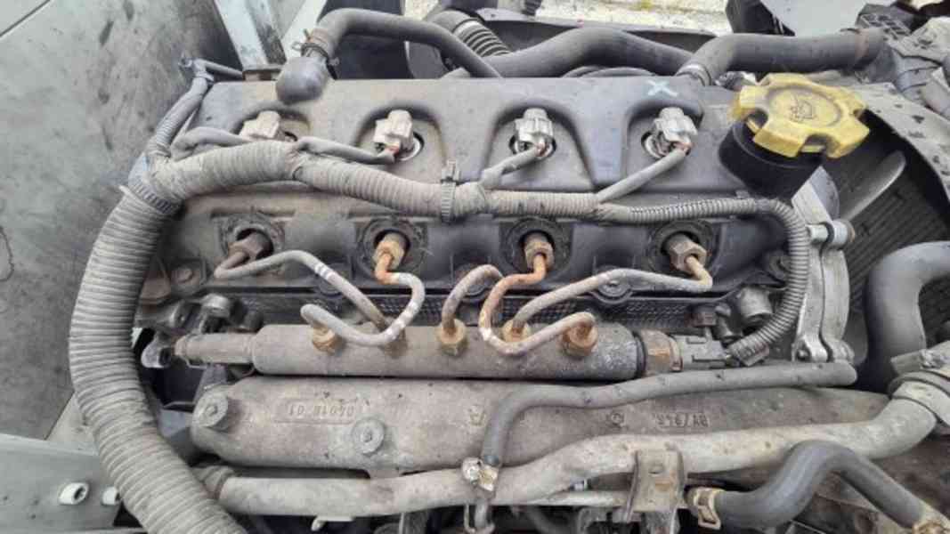 3.5t valník 4.9x2.14m tupláky klima EUR4 repas motor Nissan  - foto 7