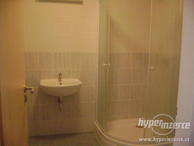 Pronájem bytu 2+kk v Brně na ul. Brněnská 8000,-Kč - foto 5
