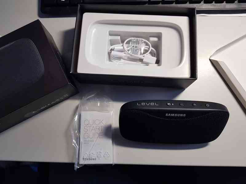 Přenosný reproduktor Samsung EO-SG930C Level Box Slim (EO-SG - foto 5
