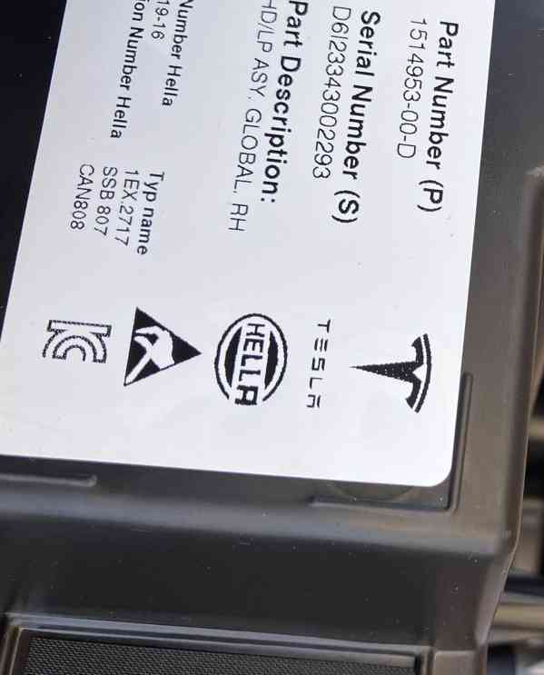 TESLA 3 Y 21- svetlo leve FULL LED prave svetla - foto 8