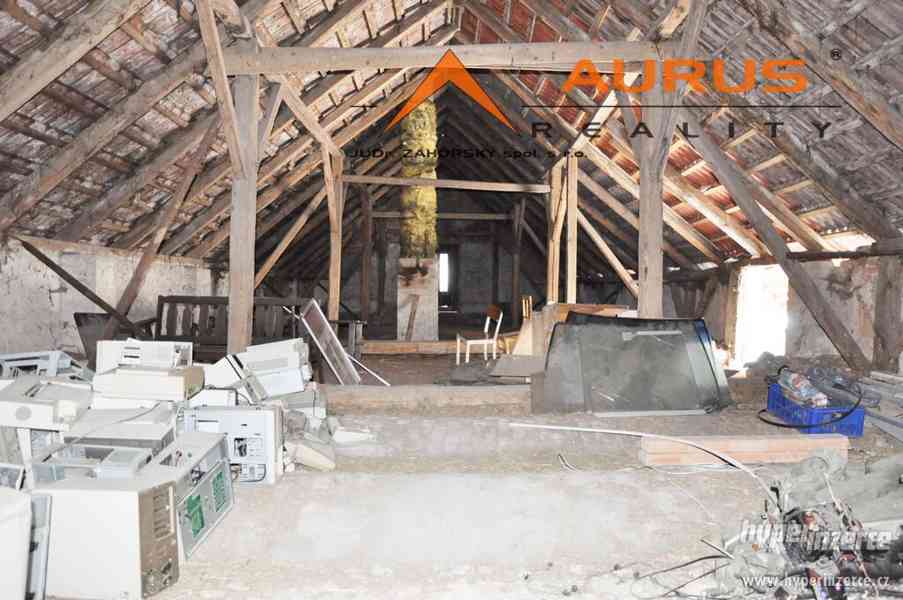 Zrekonstruovaný rozlehlý statek Mělnické Vtelno - foto 20