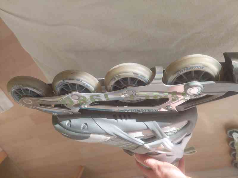 Koleckove in-line brusle Rollerblade Wing 6.0 - foto 5