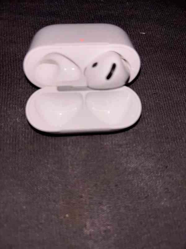 Airpods 4 (bez ANC) pouzdro+sluchátko L - foto 4