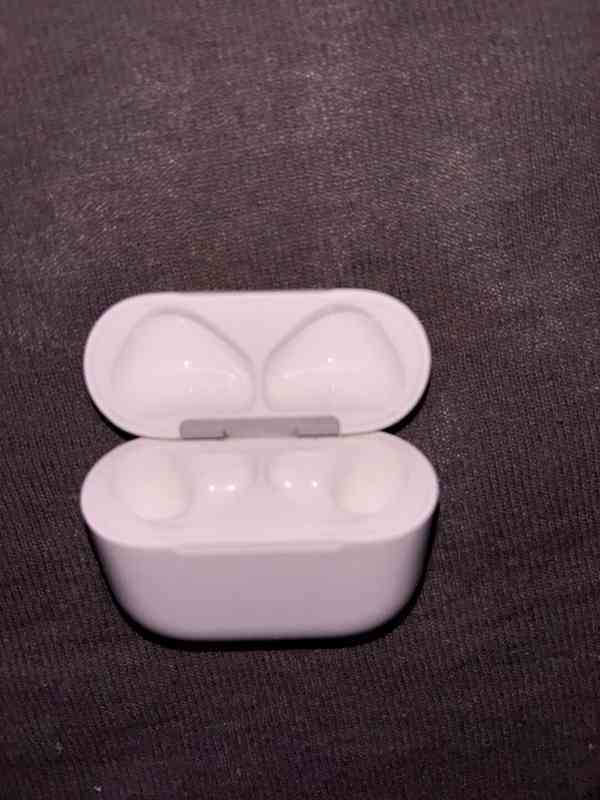 Airpods 4 (bez ANC) pouzdro+sluchátko L - foto 2