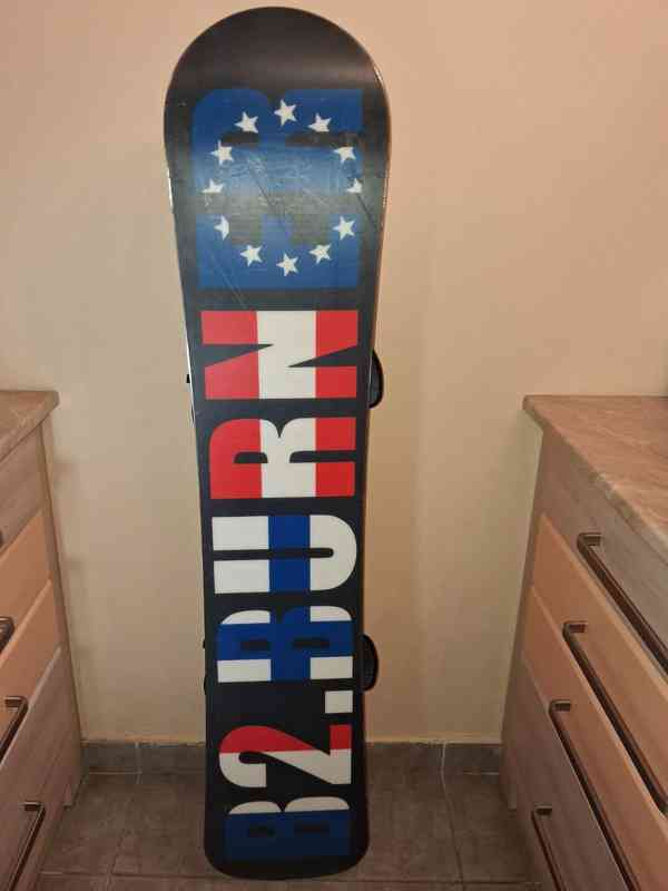 Snowboard s vázáním B2.BURNER – 145 cm (Made in Austria) - foto 7