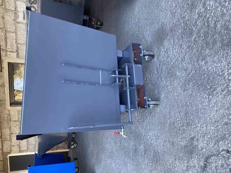 Pojemnik samoopróżniający 0,5m3, kontener - foto 2