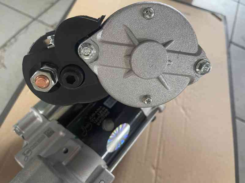 Starter k motoru Lambardini Belorus 320, 422, 622 a další ND - foto 9