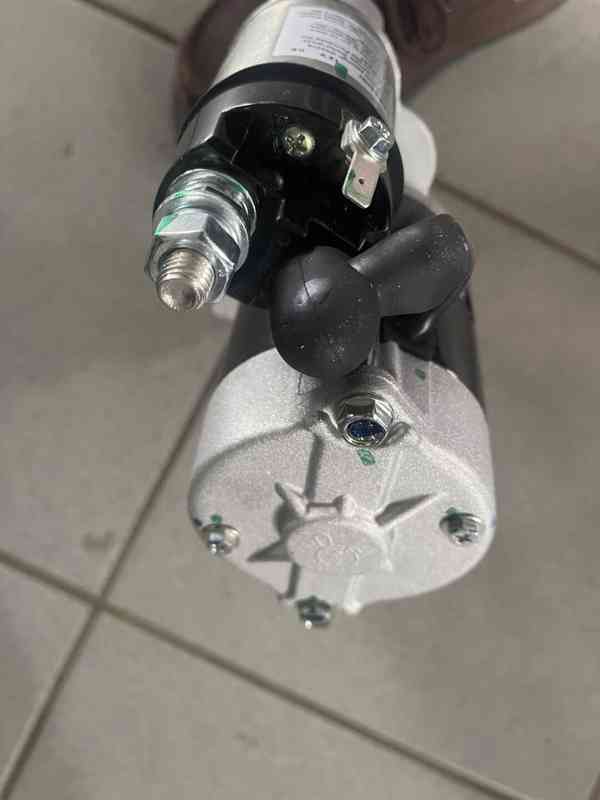 Starter k motoru Lambardini Belorus 320, 422, 622 a další ND - foto 4